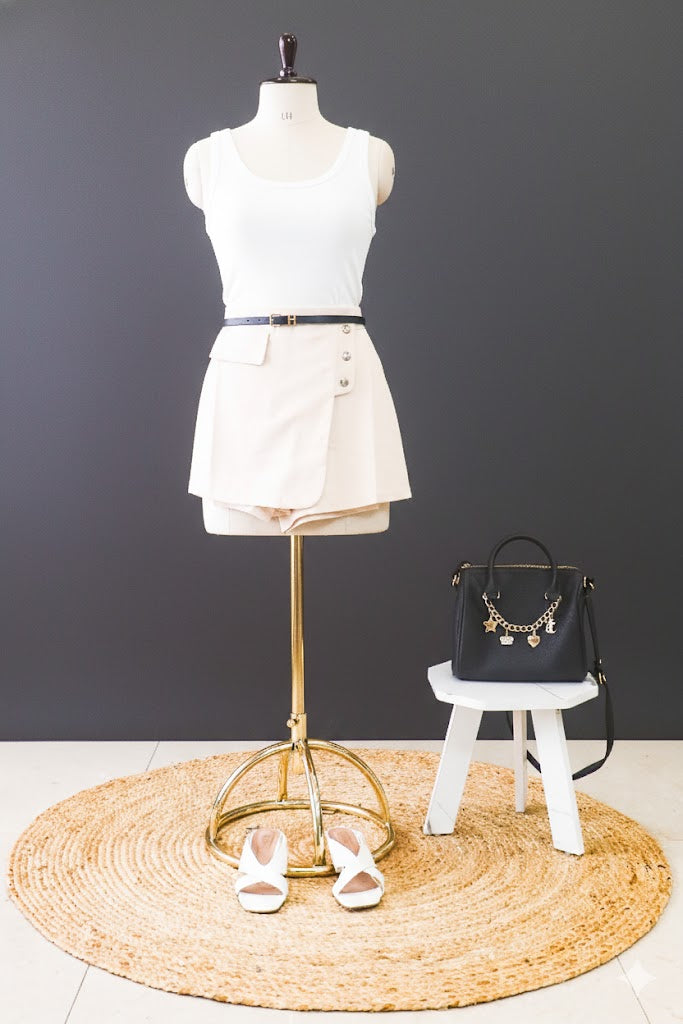 Chic Commander Skort!