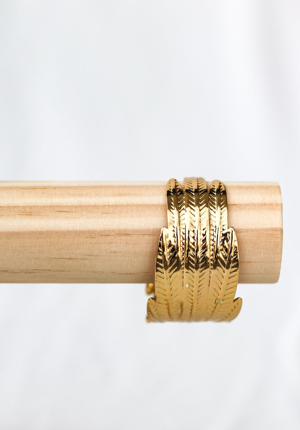 Golden Feathers Cuff Bracelet!