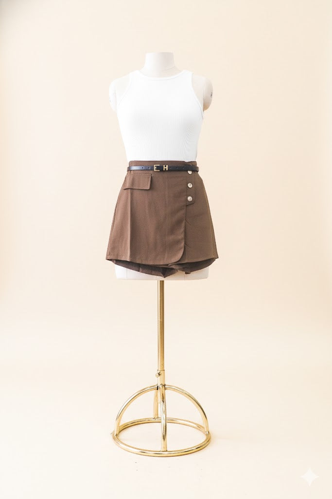 Chic Commander Skort!